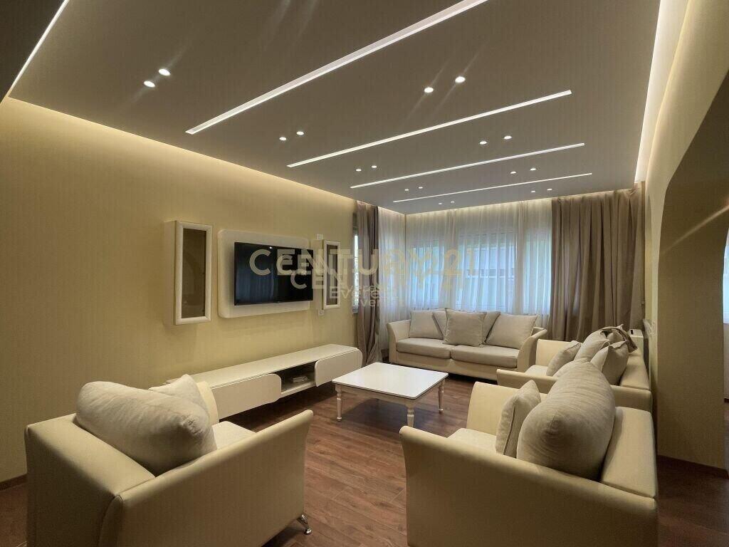 ISH-Block | Apartment 2+1+2 with separate kitchen for rent!
