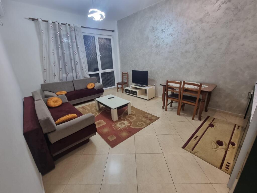APARTMENT 2+1 FOR RENT NEAR THE ELECTRIC MARKET