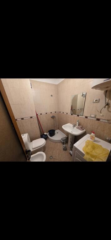 5 Maji Jepet Apartament Me Qera 2+1