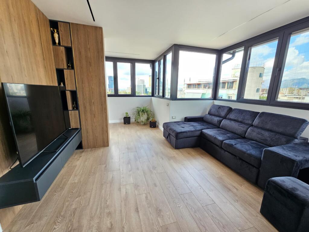 Apartament 2+1 me qera tek Mulliri i Vjeter, rruga e Elbasanit (120 euro)