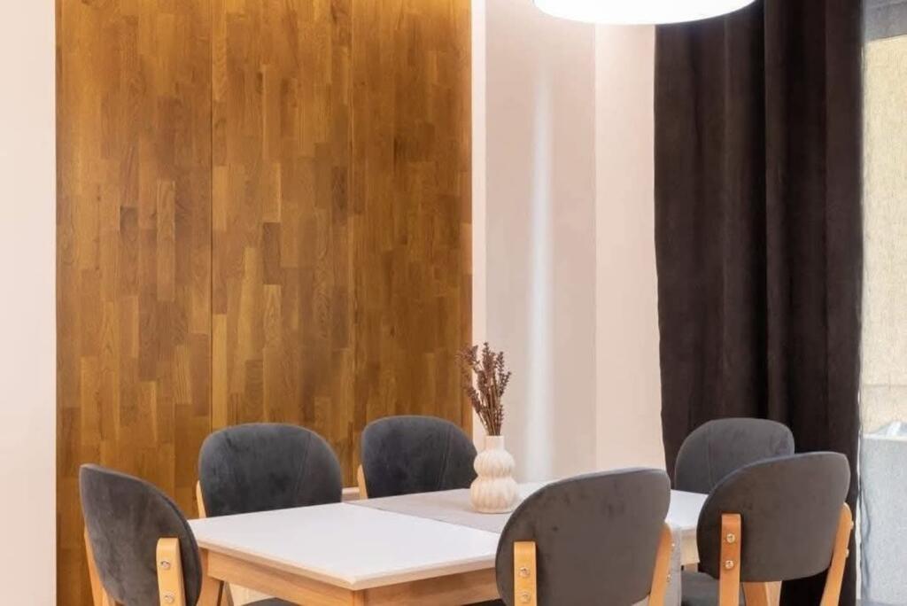 Zogu i Zi, vendiamo un appartamento completamente completato: 2+1