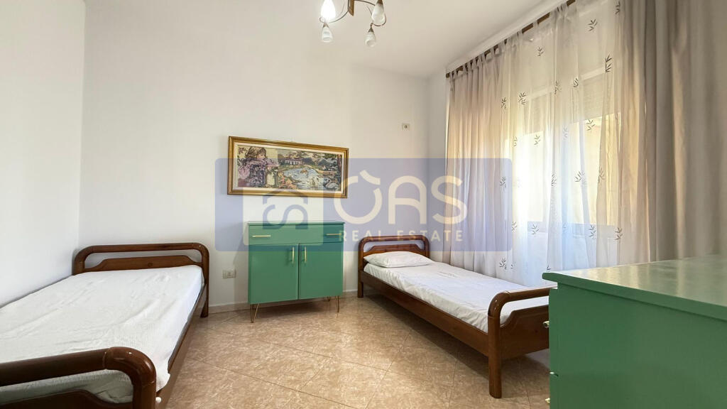 Jepet me qira  apartament 2+1+2 ne Komunen e parisit