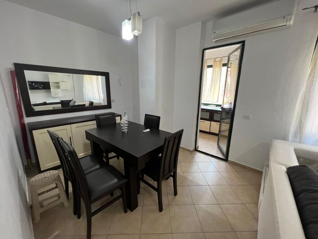 🏢Kodra e Diellit,Rr.Rrapo Hekali,jepet me qera apartament 2+1, i mobiluar : 50,000Leke