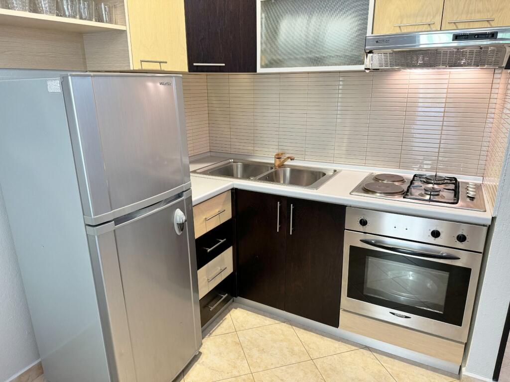 SHITET APARTAMENT 1+1 NE PLAZHIN E MALI ROBIT