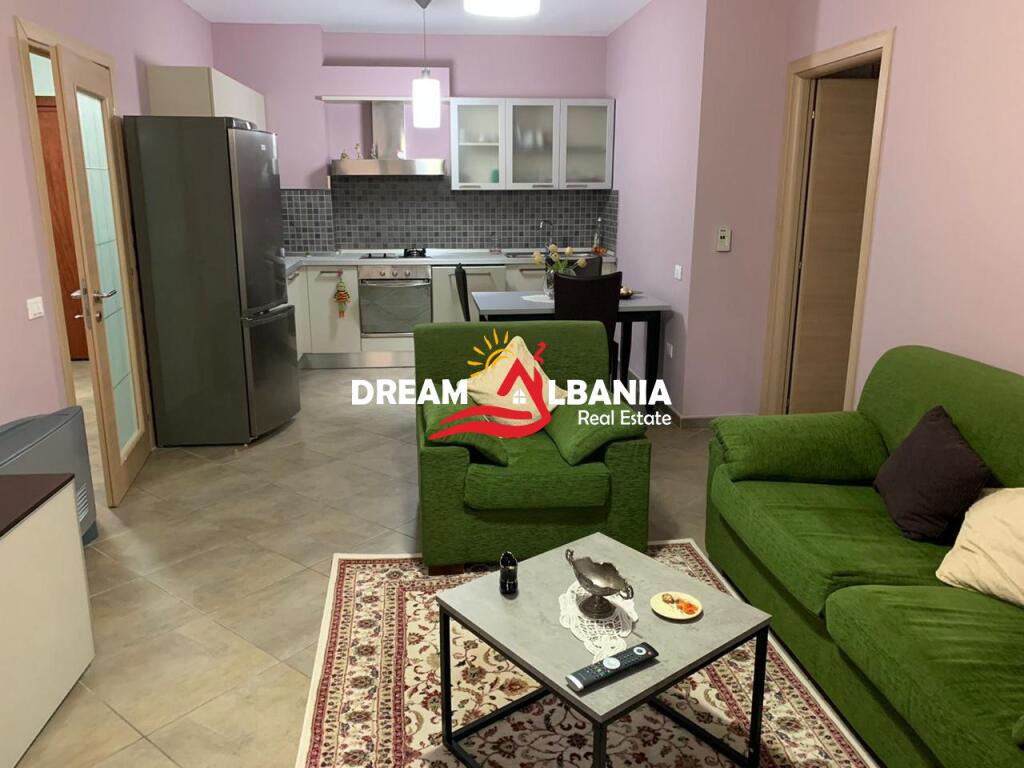 Jepet me qera apartament 2+1+2 ne Bllok prane Juridikut (ID 42215345)