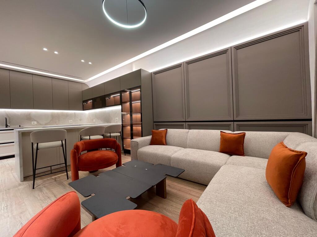 Apartament 2+1 me qira white palace ne paskuqan.