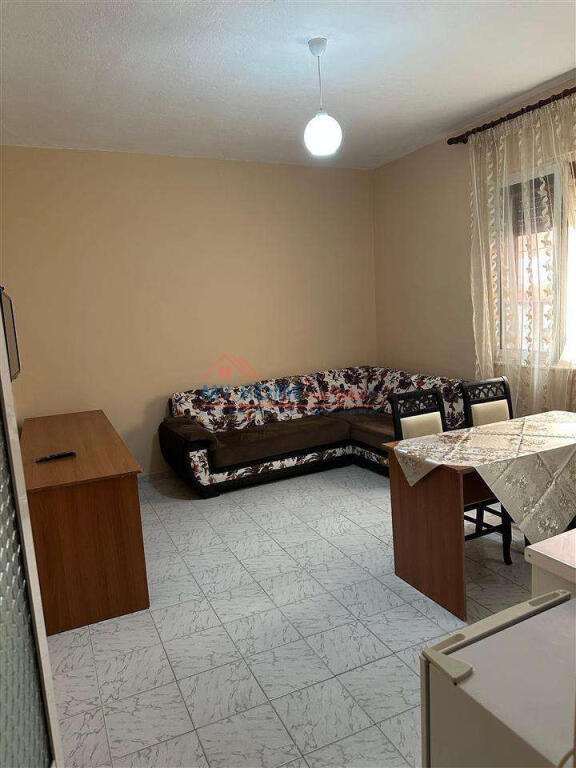 Appartamento 1+1 in Affitto Mine Peza Tirane