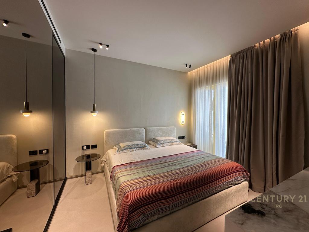APPARTAMENTO DI LUSSO 1+1+VERANDA + 2 POSTI AUTO IN VENDITA A SANTORINI 1 – DHËRMI!
