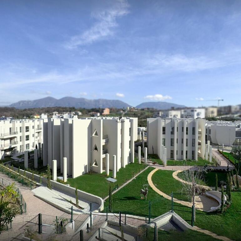 SHITET APARTAMENT 2+1+2 LIQENI I THATE 365.000 EURO