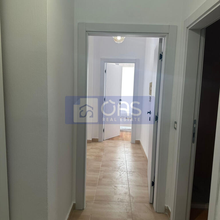 Jepet me qera apartament 3+1+2  ne Brryl .