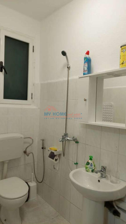 Apartament 1+1 me qera Rruga Myslym Shyri Tirane