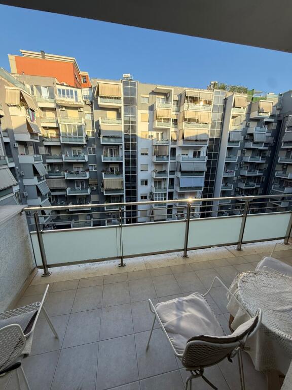 Affittasi Appartamento 1+1+1 Balcone