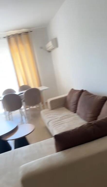 Jepet me qera apartament 1+1