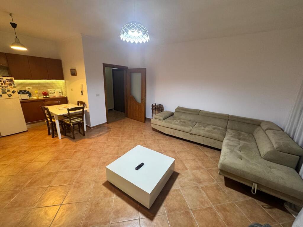 Super Apartament 2+1 për Qira (Brryli)