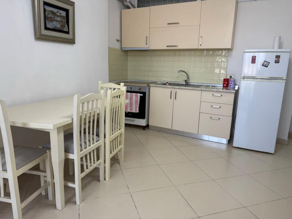 Apartament 2+1 me qera prane konvikteve tek fakulteti i inxhinierise