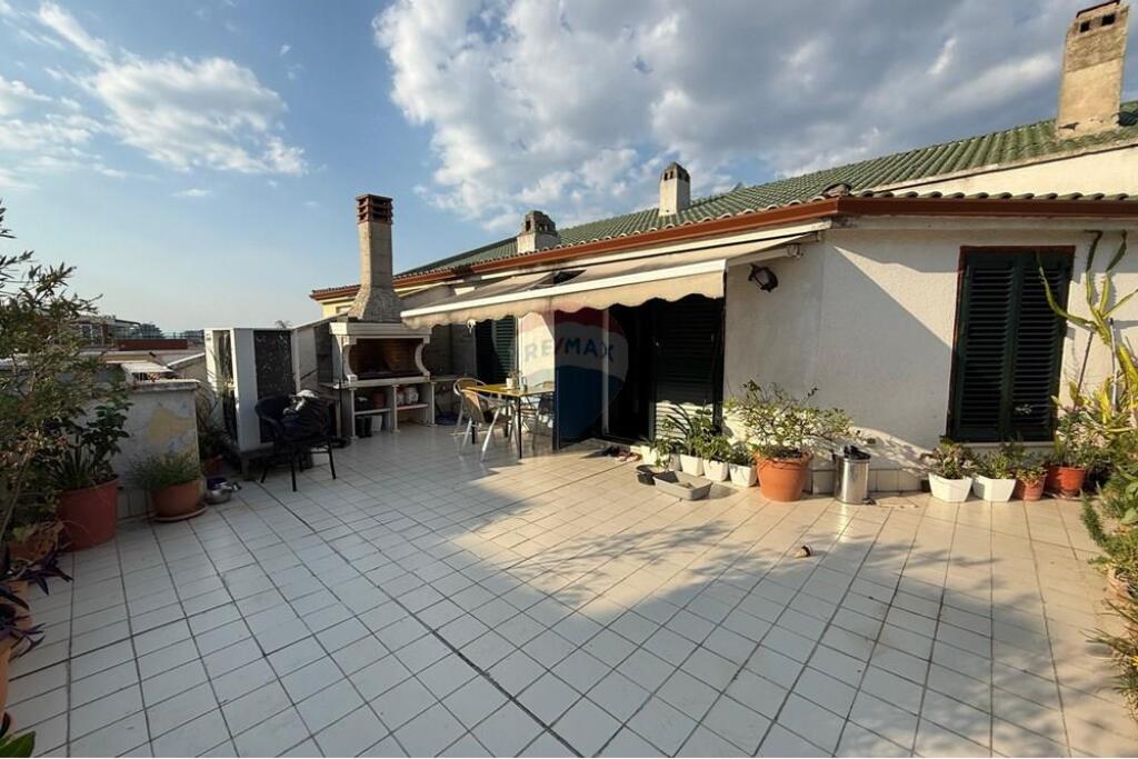 Appartamento 3+1+2 +posto auto Lago Secco !