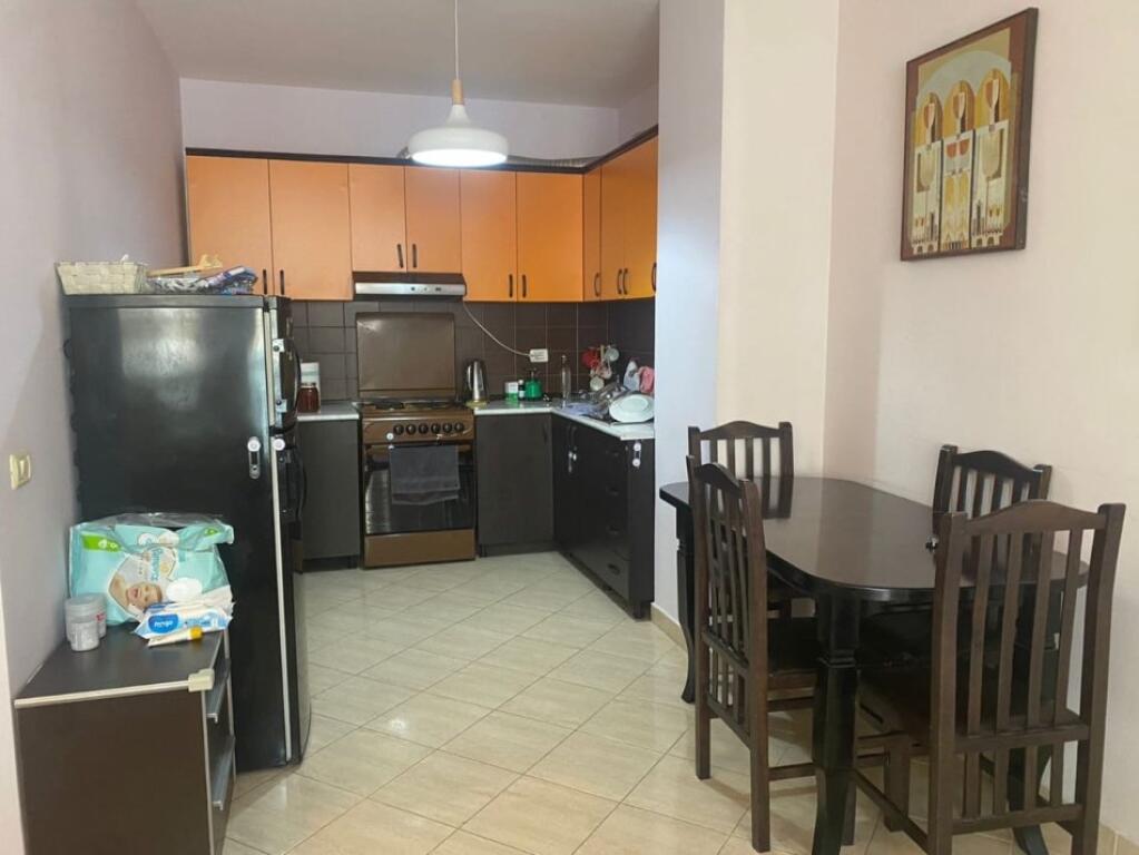 APARTAMENT 1+1 ME QIRA TE SELVIA 550 EURO