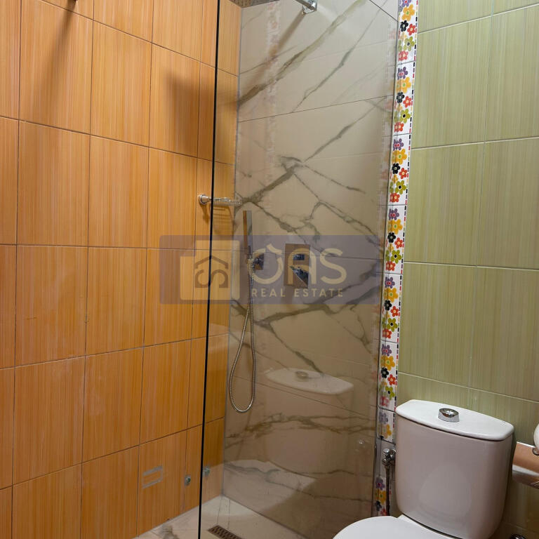 Jepet me qera apartament 3+1+2  ne Brryl .