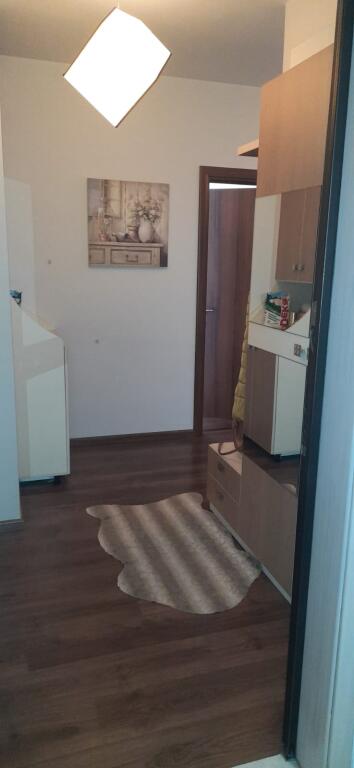 Shitet apartament 2+1 ne Astir pranë Fabrikes se Miellit!