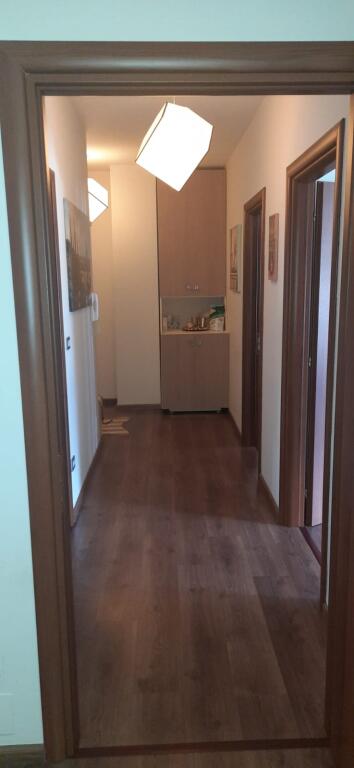 Shitet apartament 2+1 ne Astir pranë Fabrikes se Miellit!