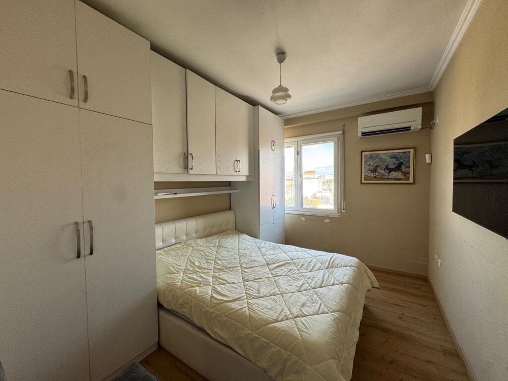 Jepet apartament 2+1+2 vende parkimi me qera tek Kika 2