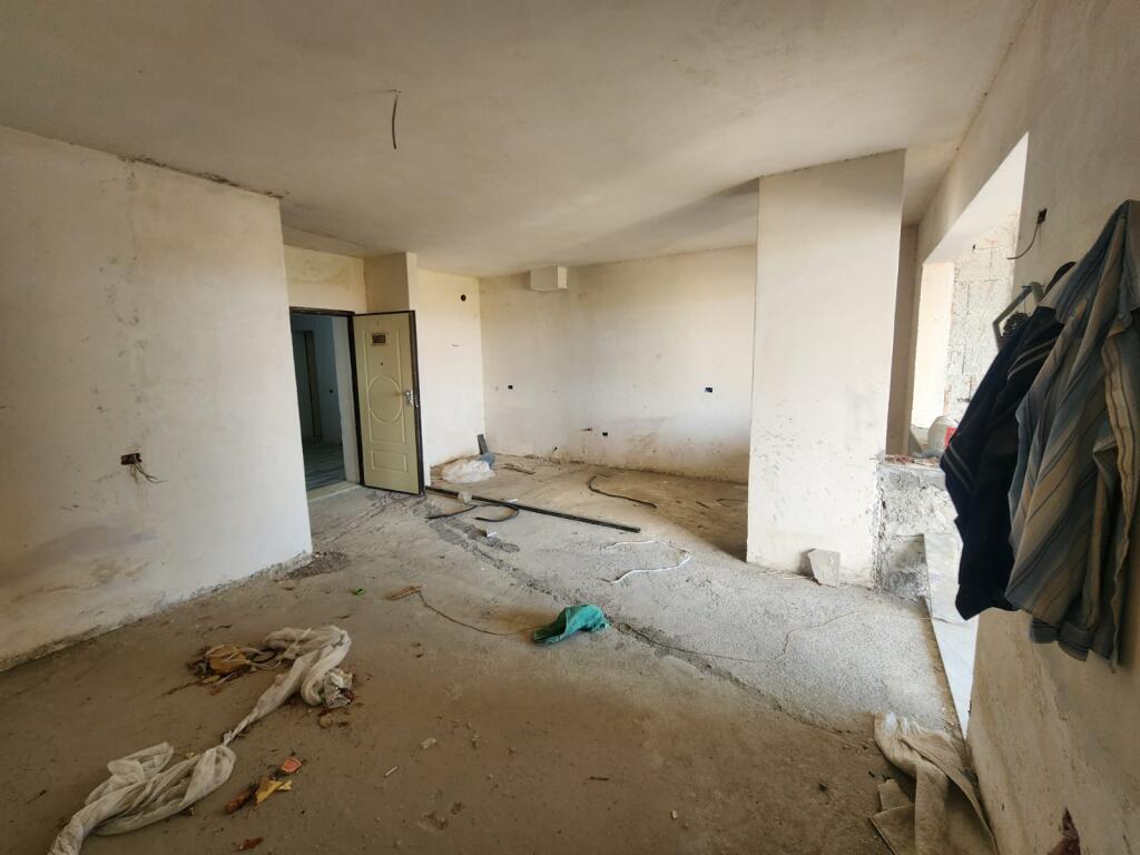 APPARTAMENTO 3+1+2 IN VENDITA SULLA SPIAGGIA HEKURUDHA, DURRËS