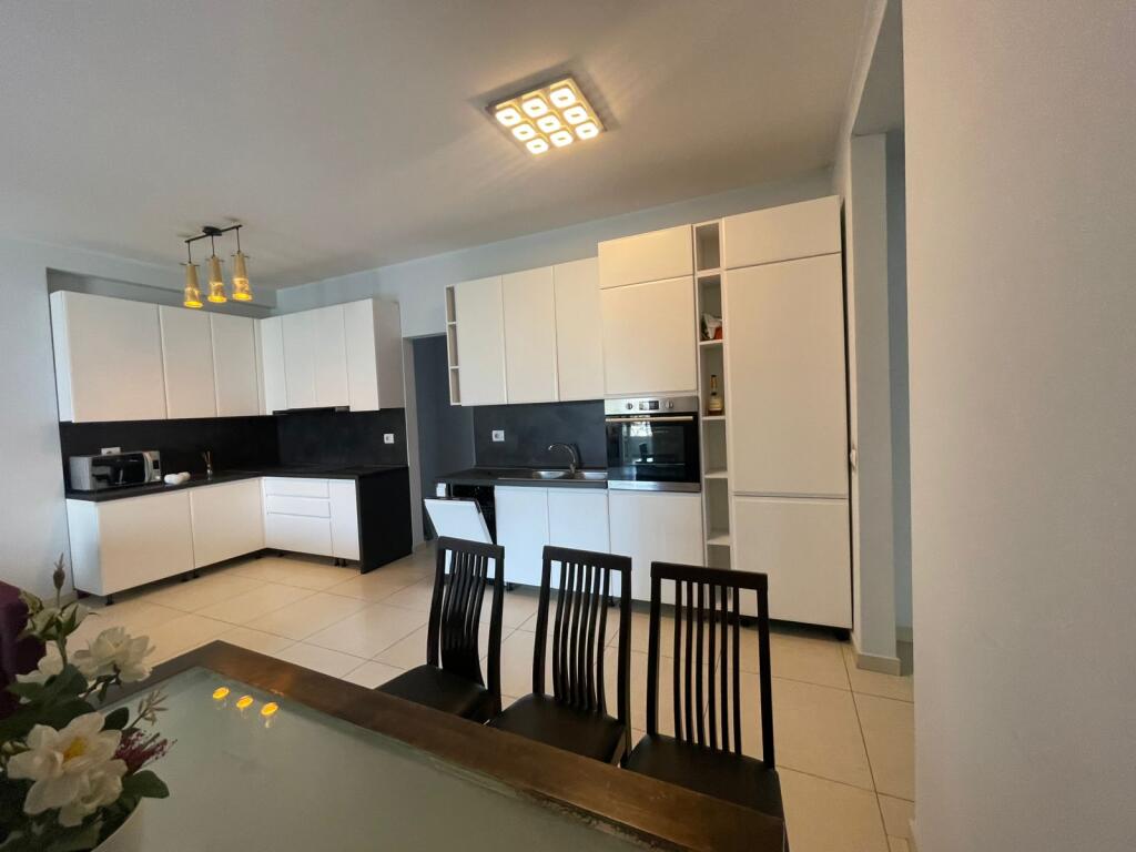 Appartamento in Affitto 2+1 a Kinostudio (ID B220287) Tirana.