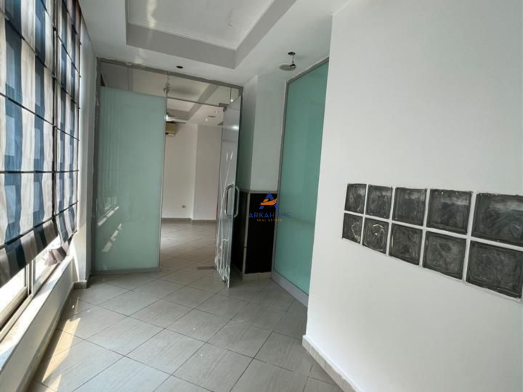OFFICE SPACE FOR RENT "AT KAVAJES STREET" 600 EURO