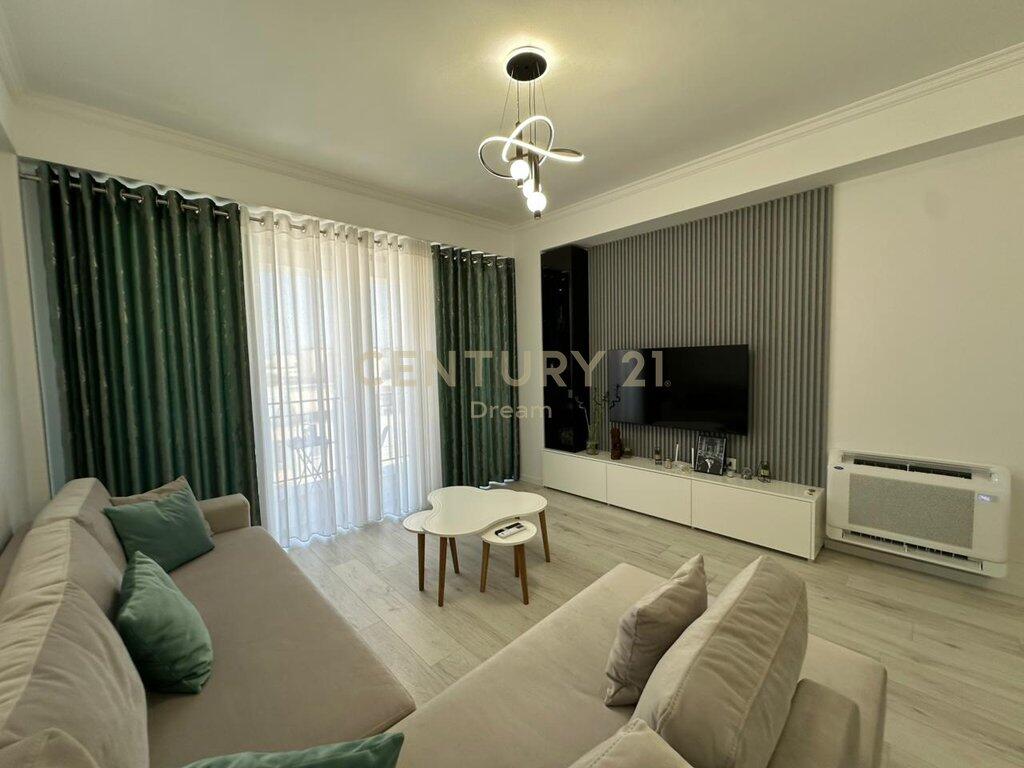 🏙️ Jepet me Qira Apartament Modern 2+1 + Post Parkimi – Urban Gate, Astir