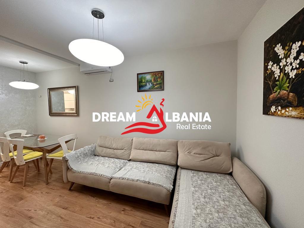 Villa Privata su Due Piani in Vendita nella zona di Kinostudio vicino alla scuola Gjon Buzuku (ID 4141027)