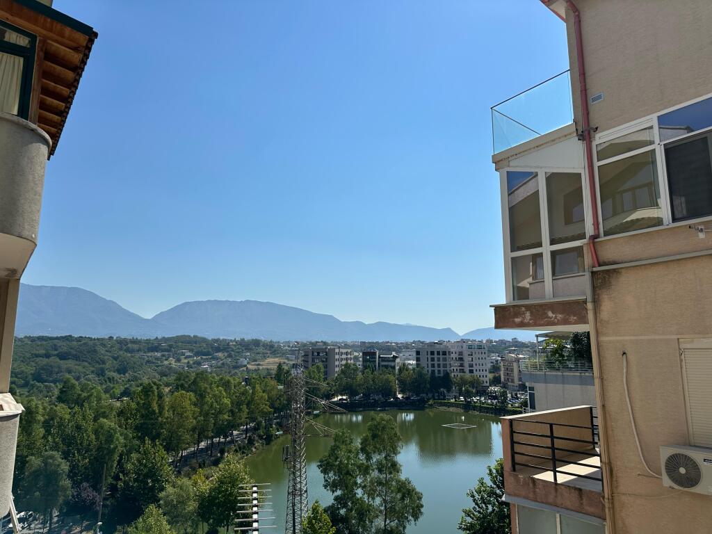 APARTAMENT 2+1+ POST PARKIMI LIQENI I THATE 600 EURO