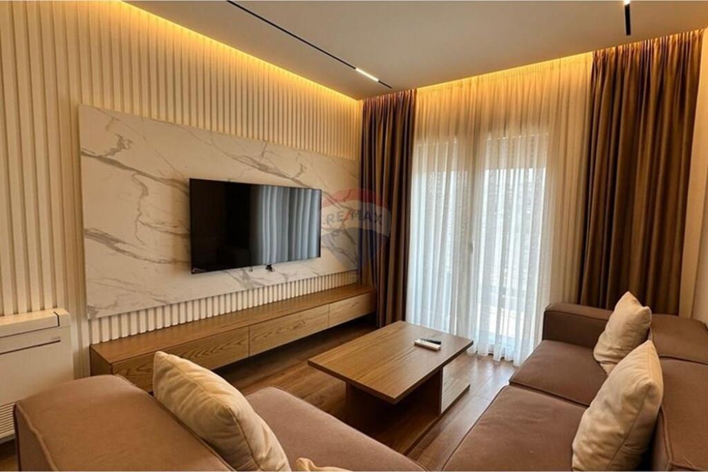 Apartament 1+1 me post parkimi, Kopshti Botanik