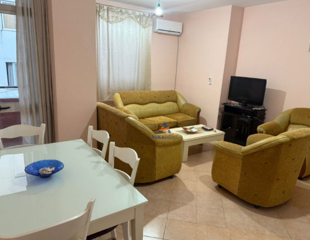 JEPET ME QERA APARTAMENT 1+1+BALLKON "KODRA E DIELLIT 411 EURO"