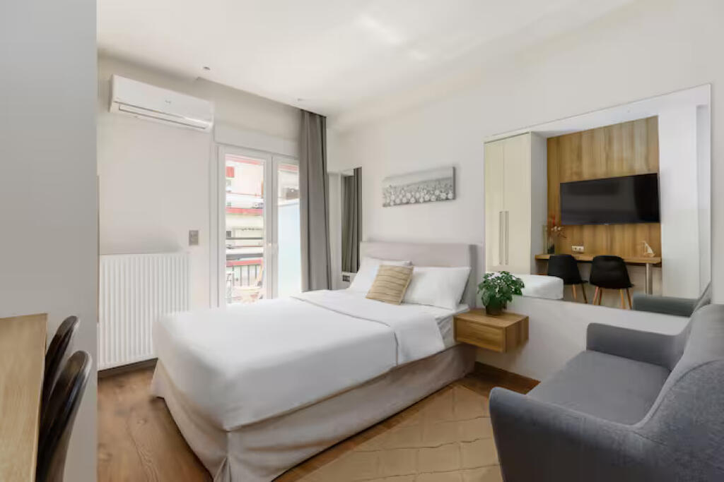 Appartamento in Affitto 3+1+2 a Bllok (ID B230166) Tirana​
