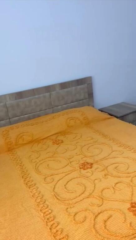 🏢Nella zona di Rruga Dibres, vicino alla Facoltà di Medicina, si affitta appartamento 2+1 arredato. 65,000Leke
