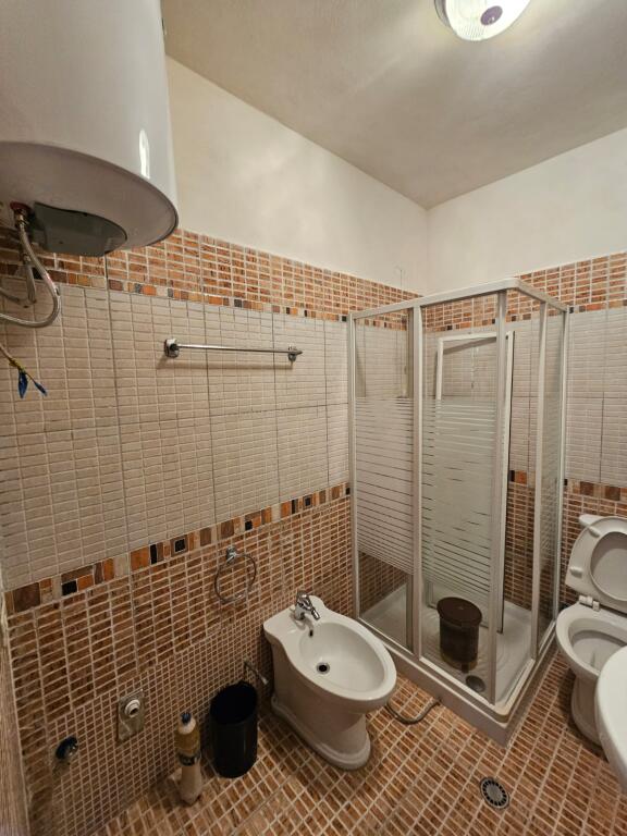 VENDESI APPARTAMENTO 2+1 VICINO AL QUARTIERE 5 DURRES