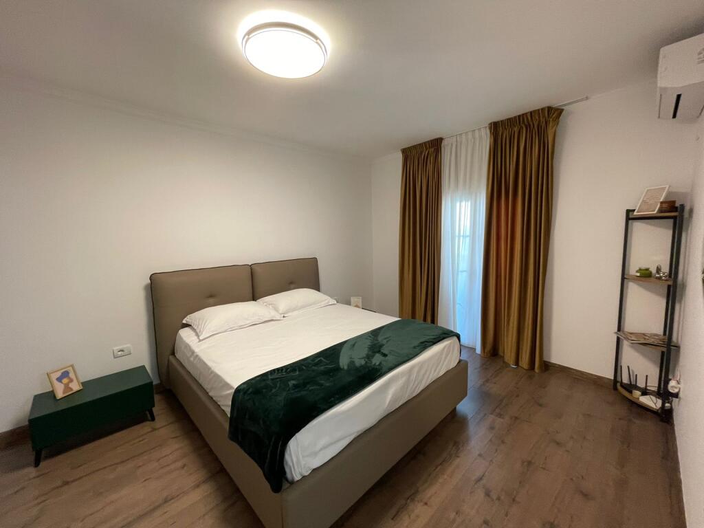 Apartament 1+1+ballkon per Qira tek 21 Dhjetori