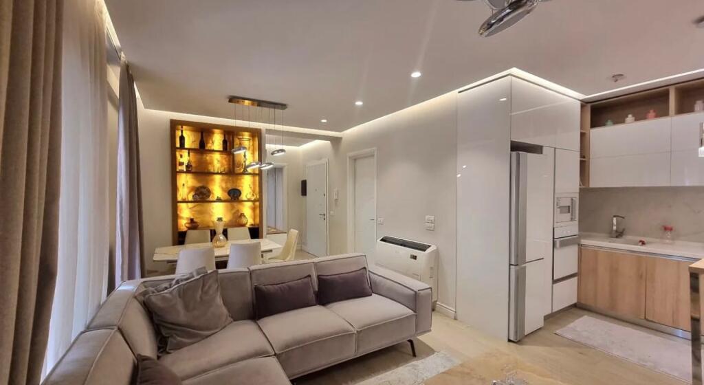 JEPET ME QIRA APARTAMENT 2+1+2 + POST PARKIM Komuna e Parisit