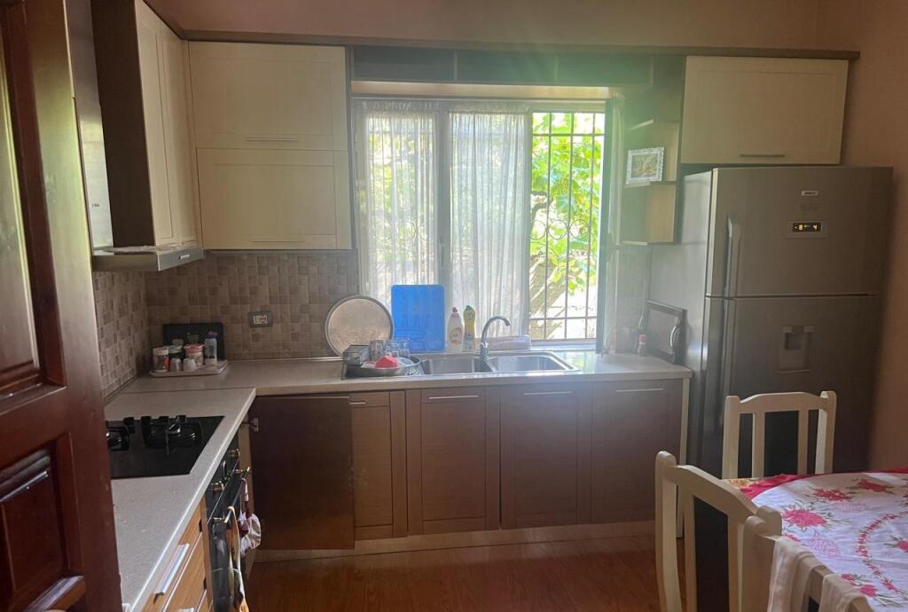 APARTAMENT ME QERA 2+1 LAPRAKE 35.000 LEKE