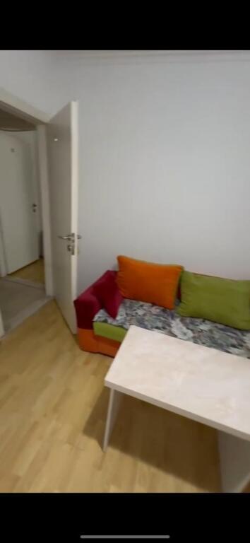 For rent entrance 1+1