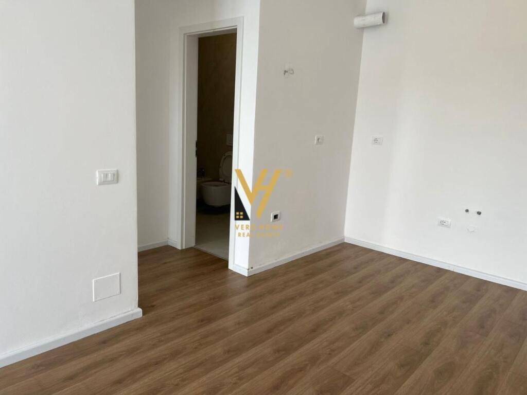JEPET APARTAMENT 1+1 ME QIRA NE FRESK 30.000 LEKE
