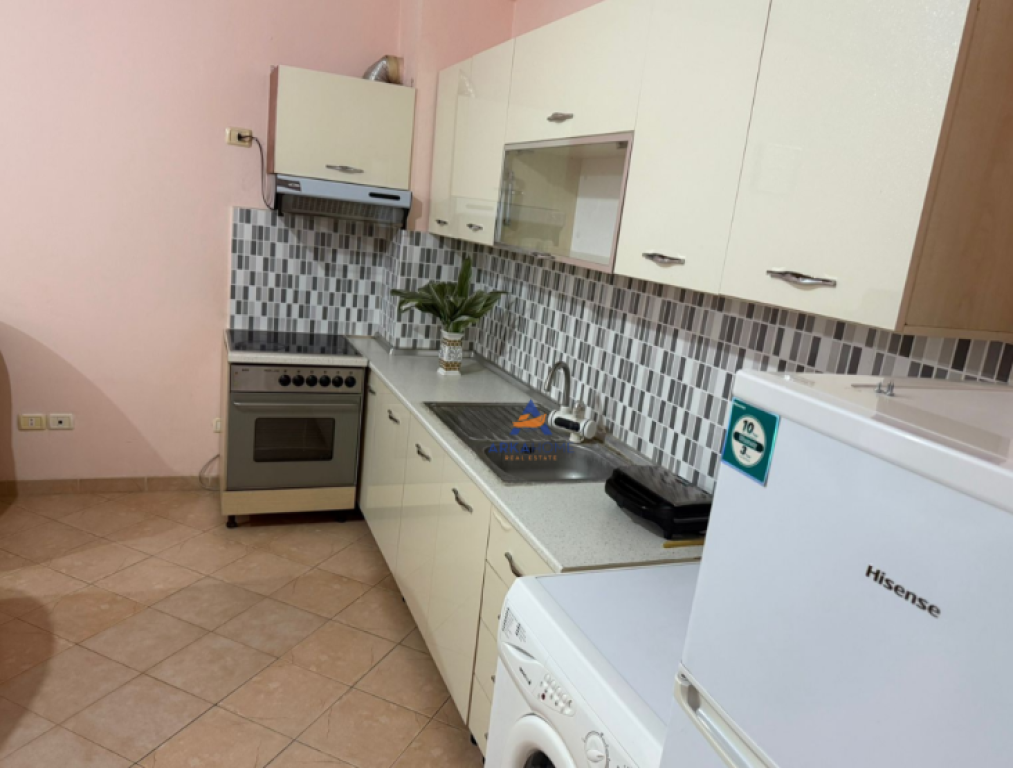 JEPET ME QERA APARTAMENT 1+1+BALLKON "KODRA E DIELLIT 411 EURO"