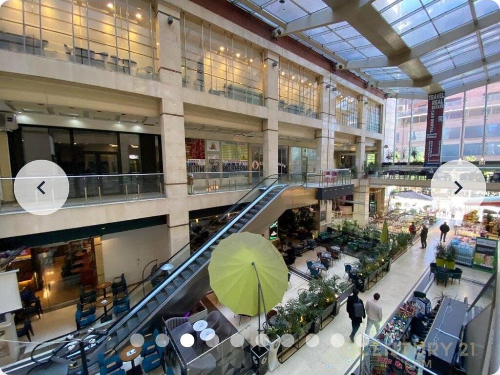 Appartamento 2+1+2+Deposito in vendita in Via Barrikadave, vicino alla Galleria