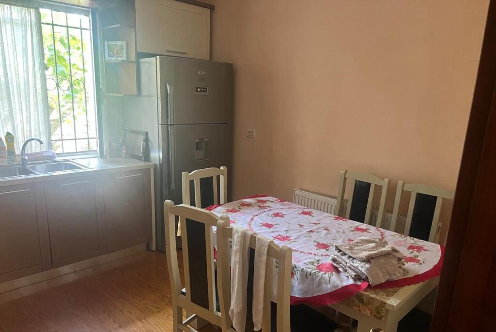 APARTAMENT ME QERA 2+1 LAPRAKE 35.000 LEKE