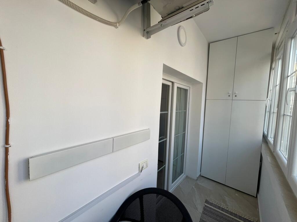 Apartament 1+1+ballkon per Qira tek 21 Dhjetori