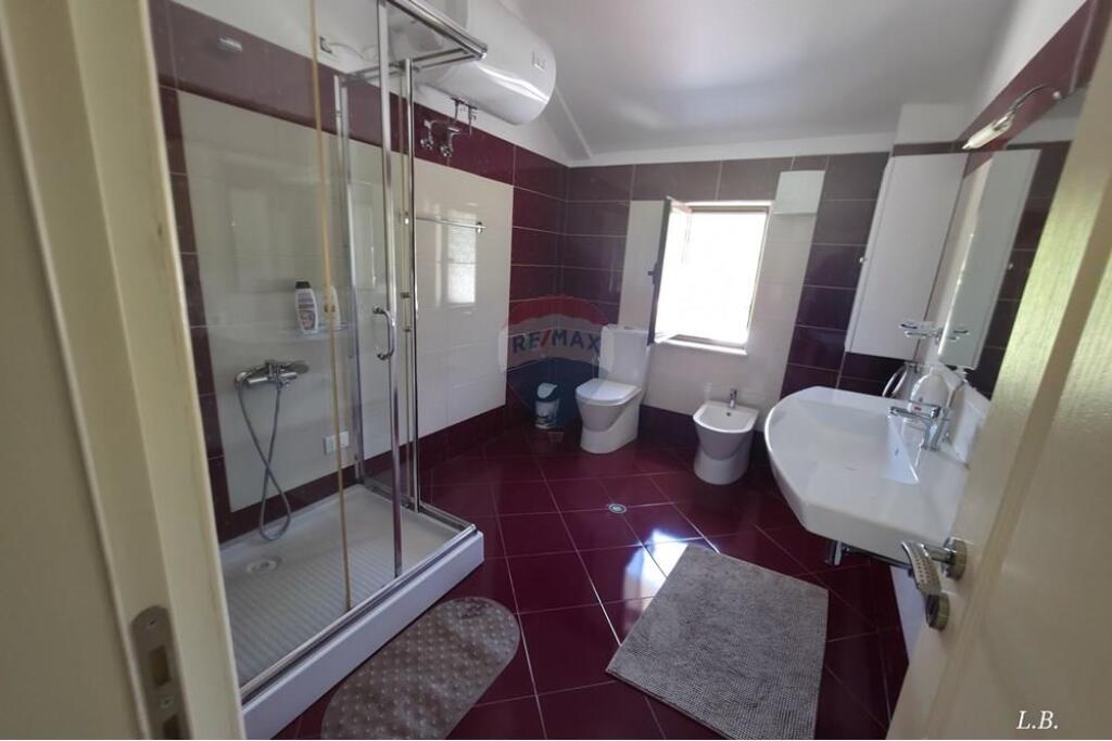 Apartment for rent near the Tirana Lake.