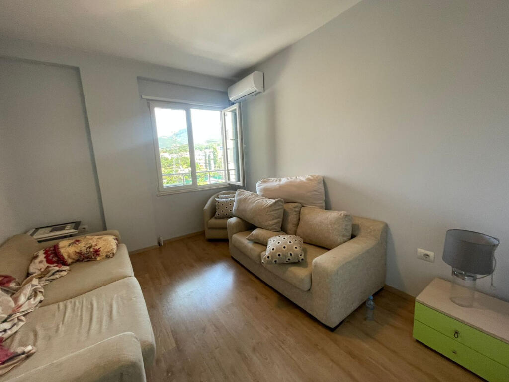 Appartamento in Affitto 2+1 a Kinostudio (ID B220287) Tirana.