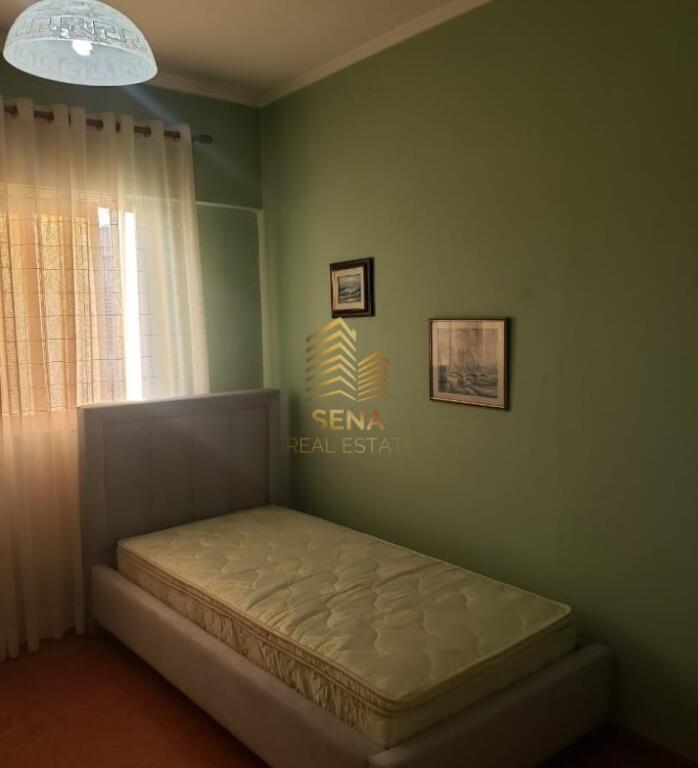 Affitto, Appartamento 2+1+2Blk, Comune di Parigi, 600 Euro/Mese