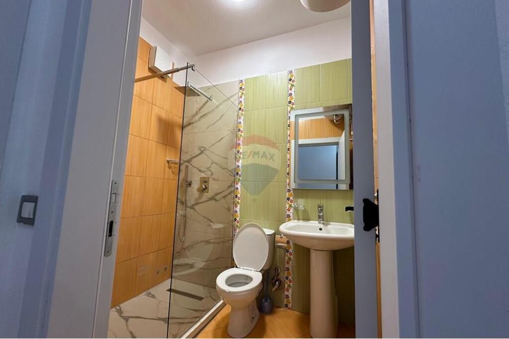FOR RENT, APARTMENT 3+1+2, NEW MATERNITY, TIRANA.