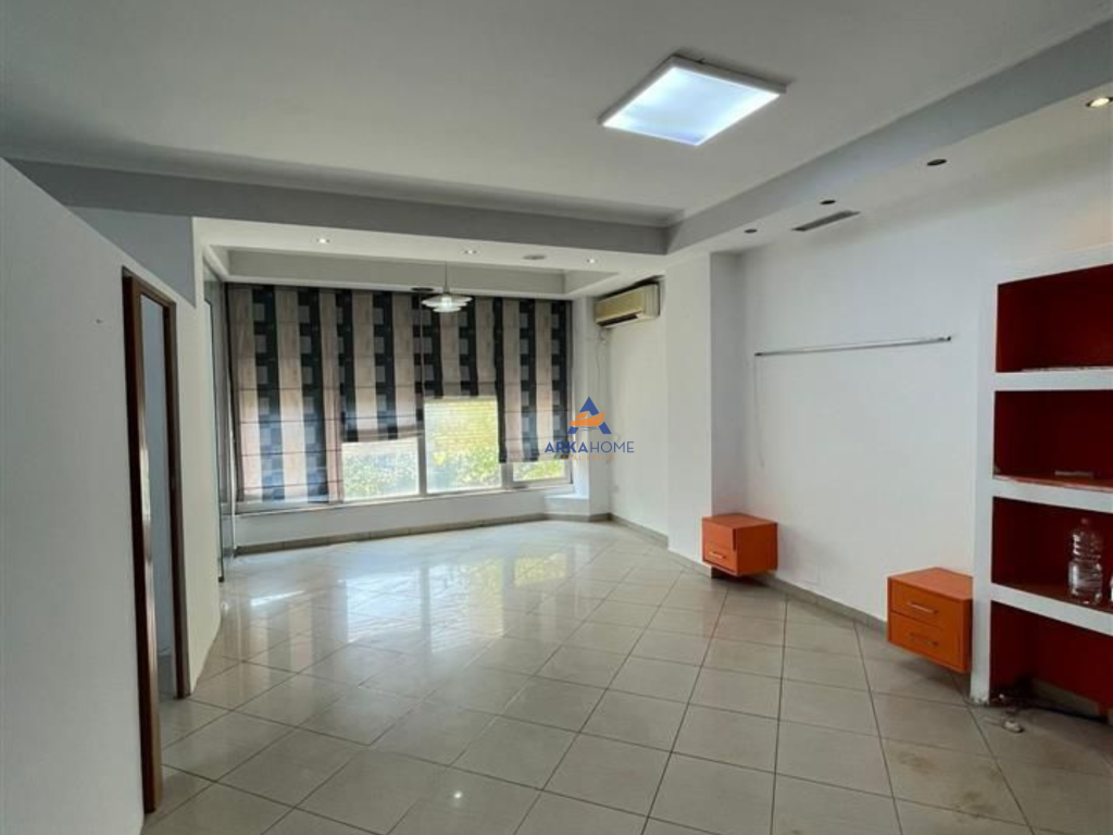 OFFICE SPACE FOR RENT "AT KAVAJES STREET" 600 EURO